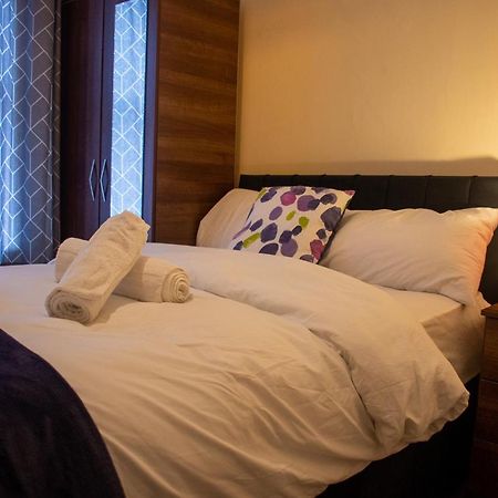 Royale Green View House- Free Parking, Wifi, Perfect For Contractors And Holiday Northampton Eksteriør billede