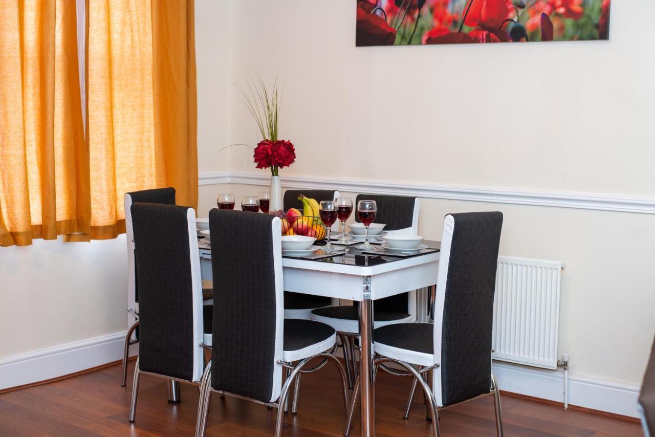 Royale Green View House- Free Parking, Wifi, Perfect For Contractors And Holiday Northampton Eksteriør billede