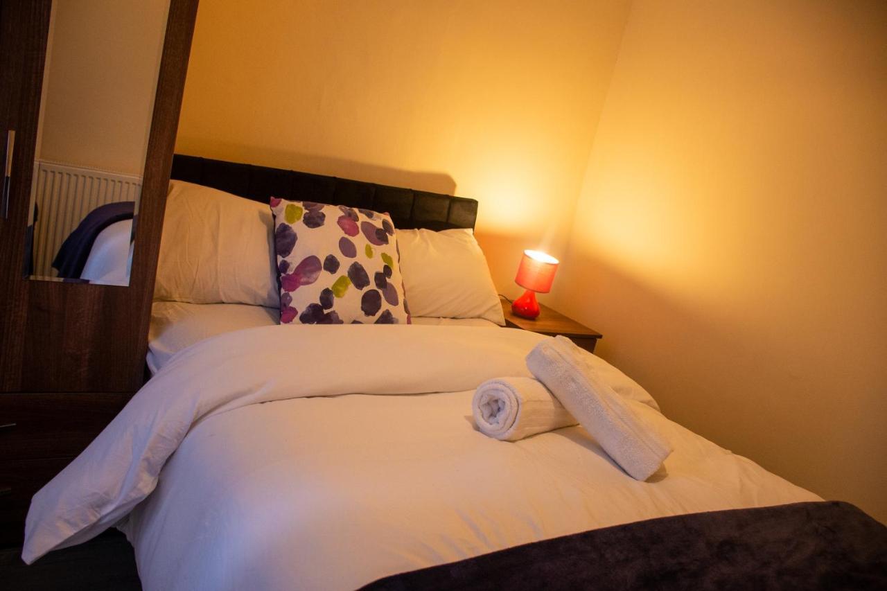 Royale Green View House- Free Parking, Wifi, Perfect For Contractors And Holiday Northampton Eksteriør billede