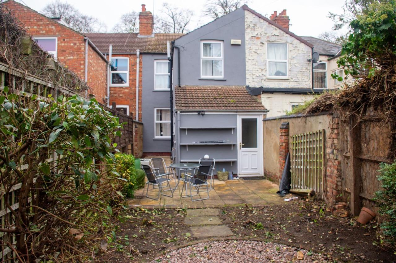Royale Green View House- Free Parking, Wifi, Perfect For Contractors And Holiday Northampton Eksteriør billede